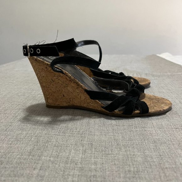 Gap Wedge Shoes with Ankle Buckle - Picture 4 of 6